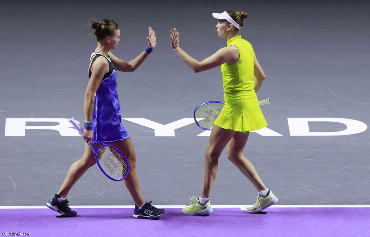 ميرتنز وكوديرميتوفا تتوجان