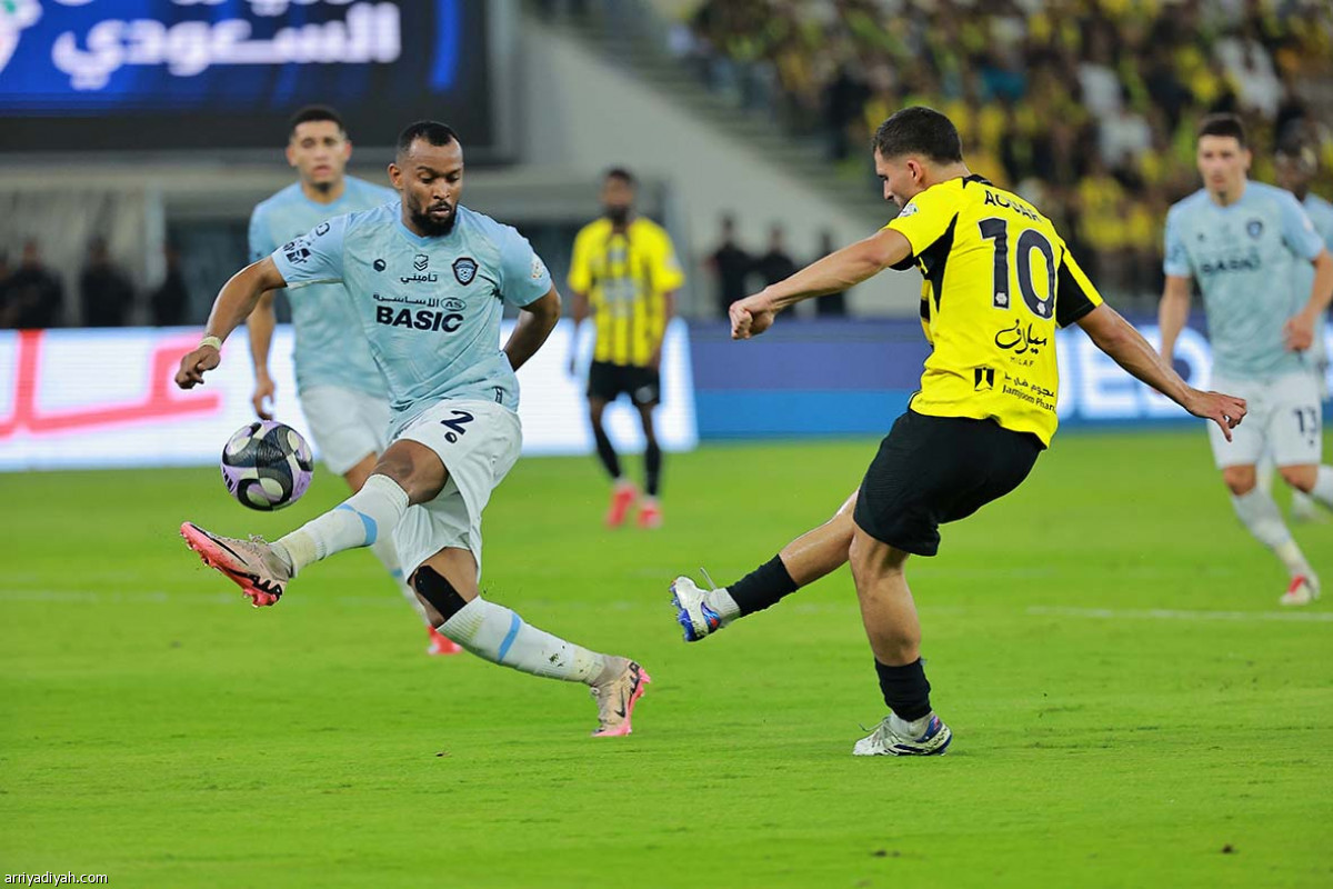 «النمور» تقترب