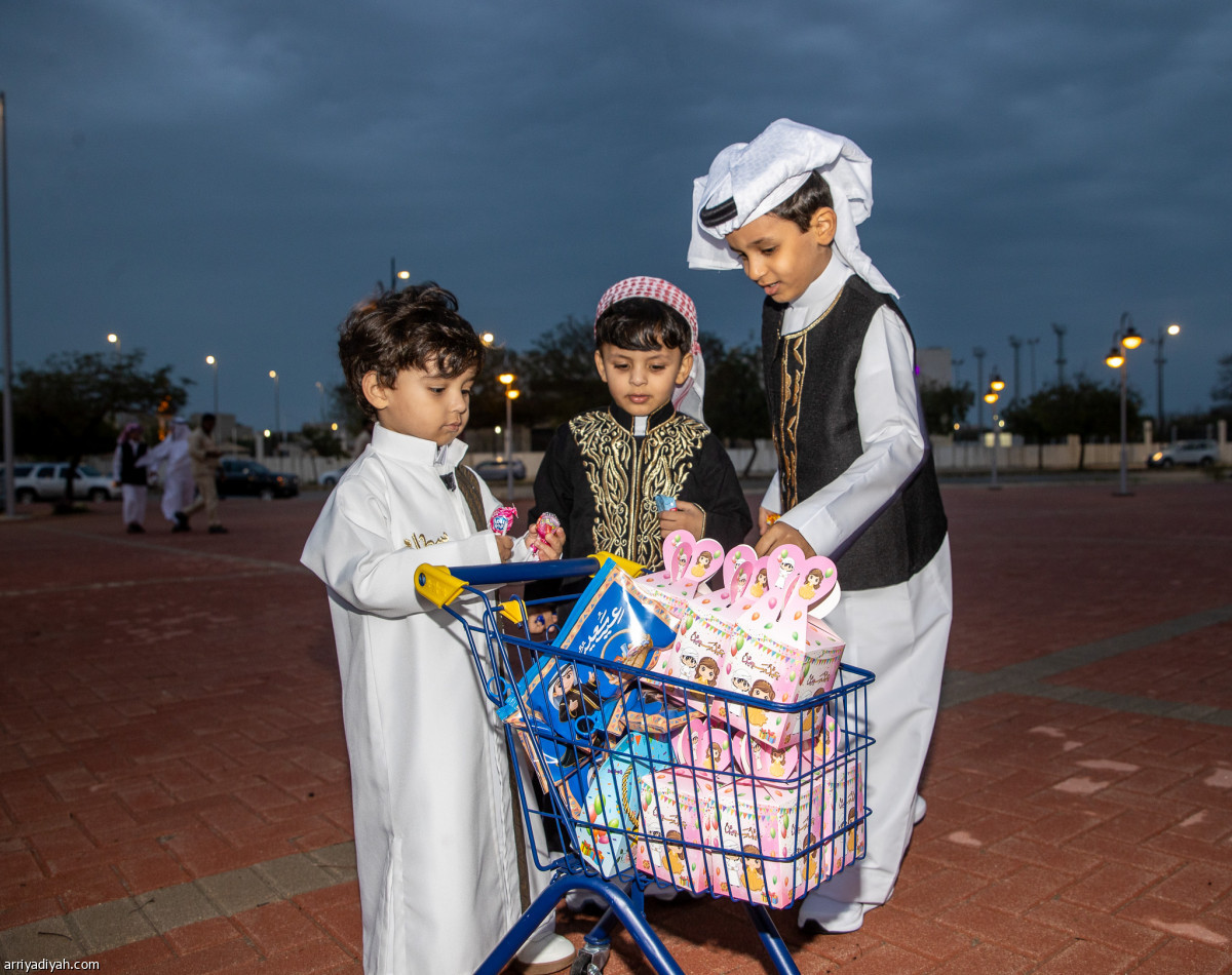 فرحة «العيدية»
