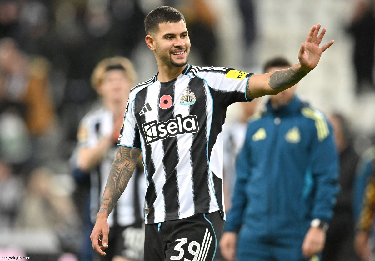 نيوكاسل يتأهل