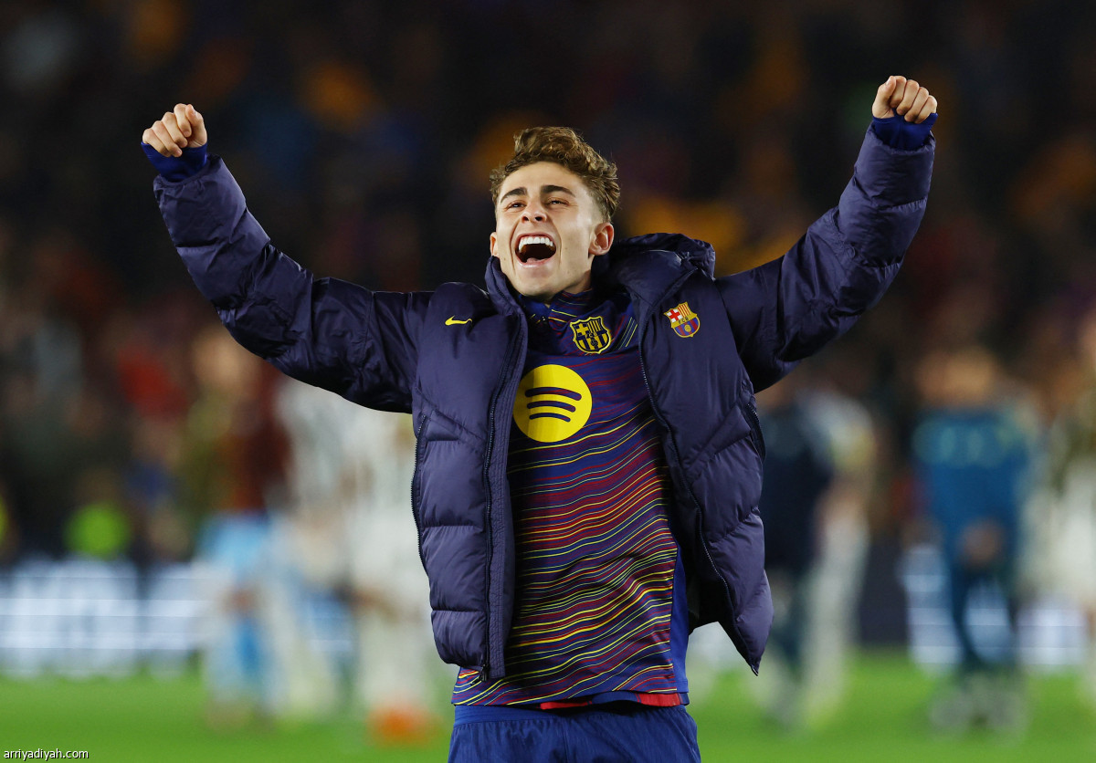 برشلونة يعبر