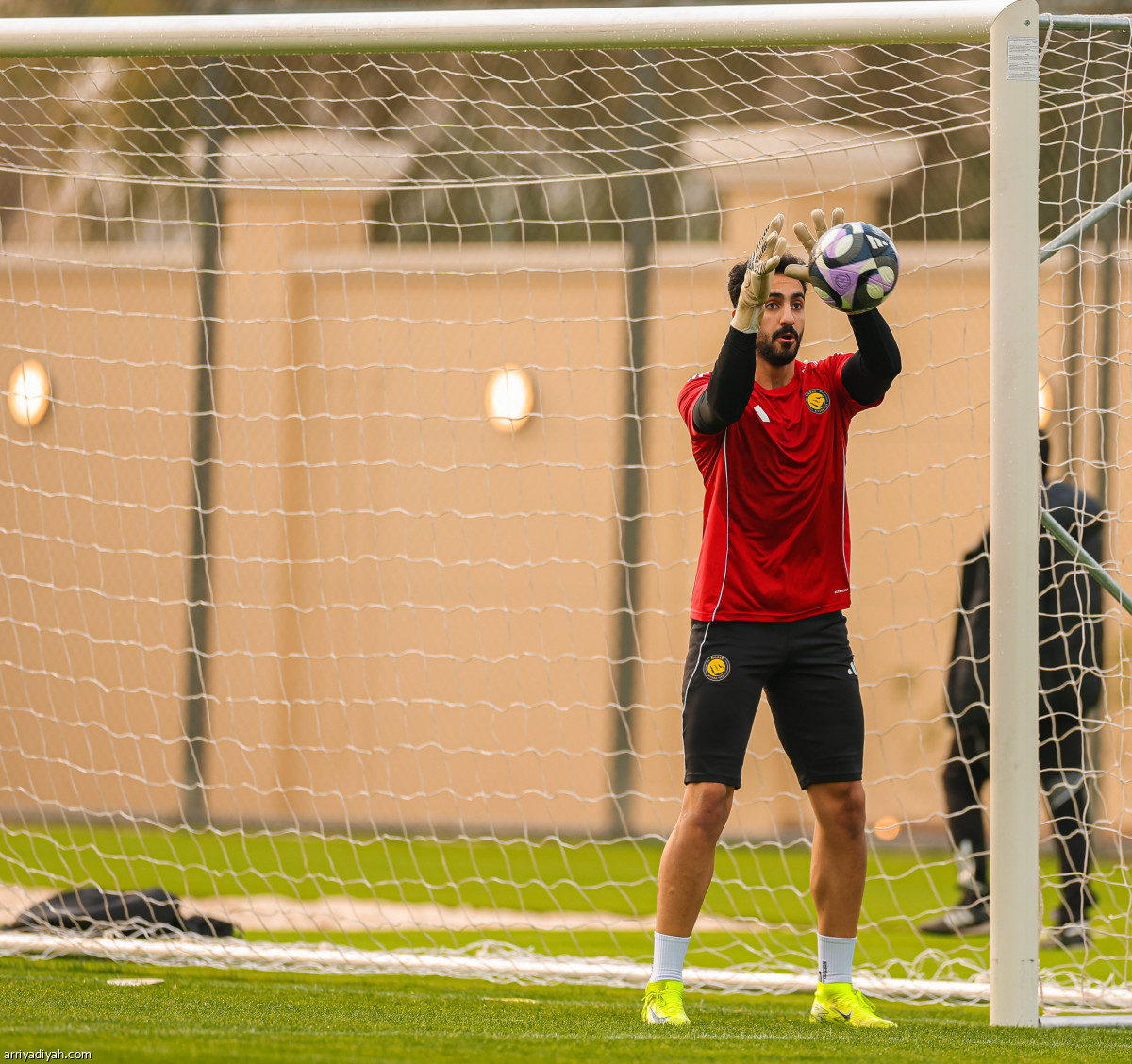 المتصدر يستعد