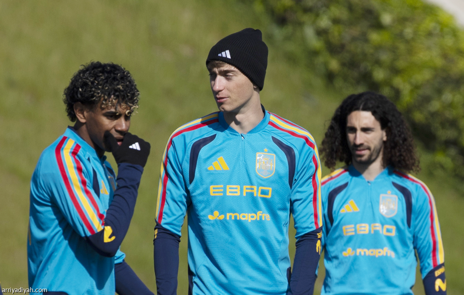 دي لا فوينتي: لا تخافوا على يامال.. وبرشلونة ليس أهم من الريال