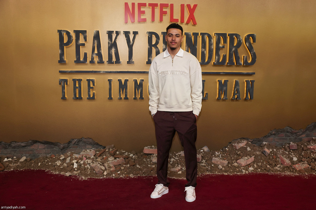 عرض بيكي بلايندرز