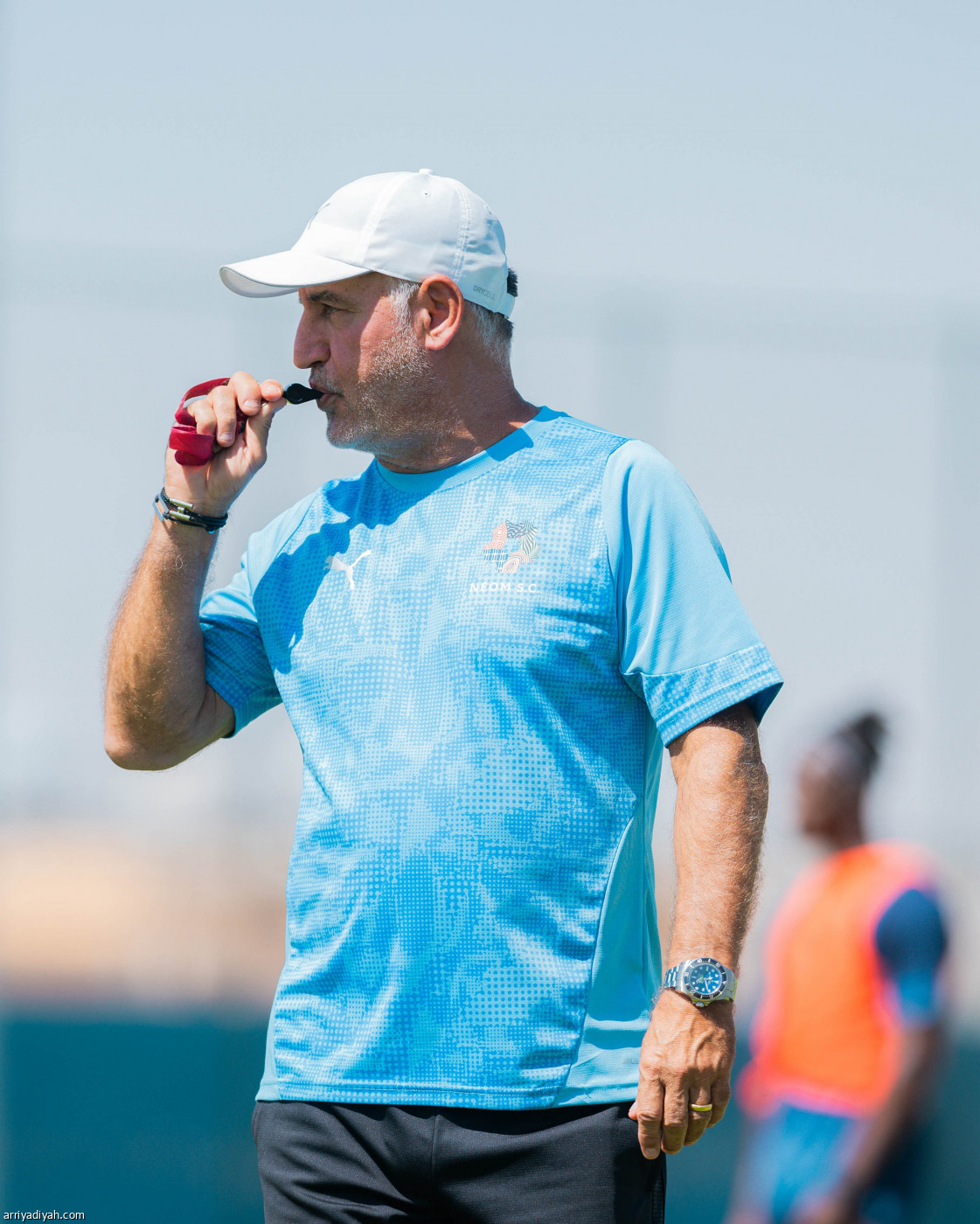 نيوم.. تدريب ومغادرة