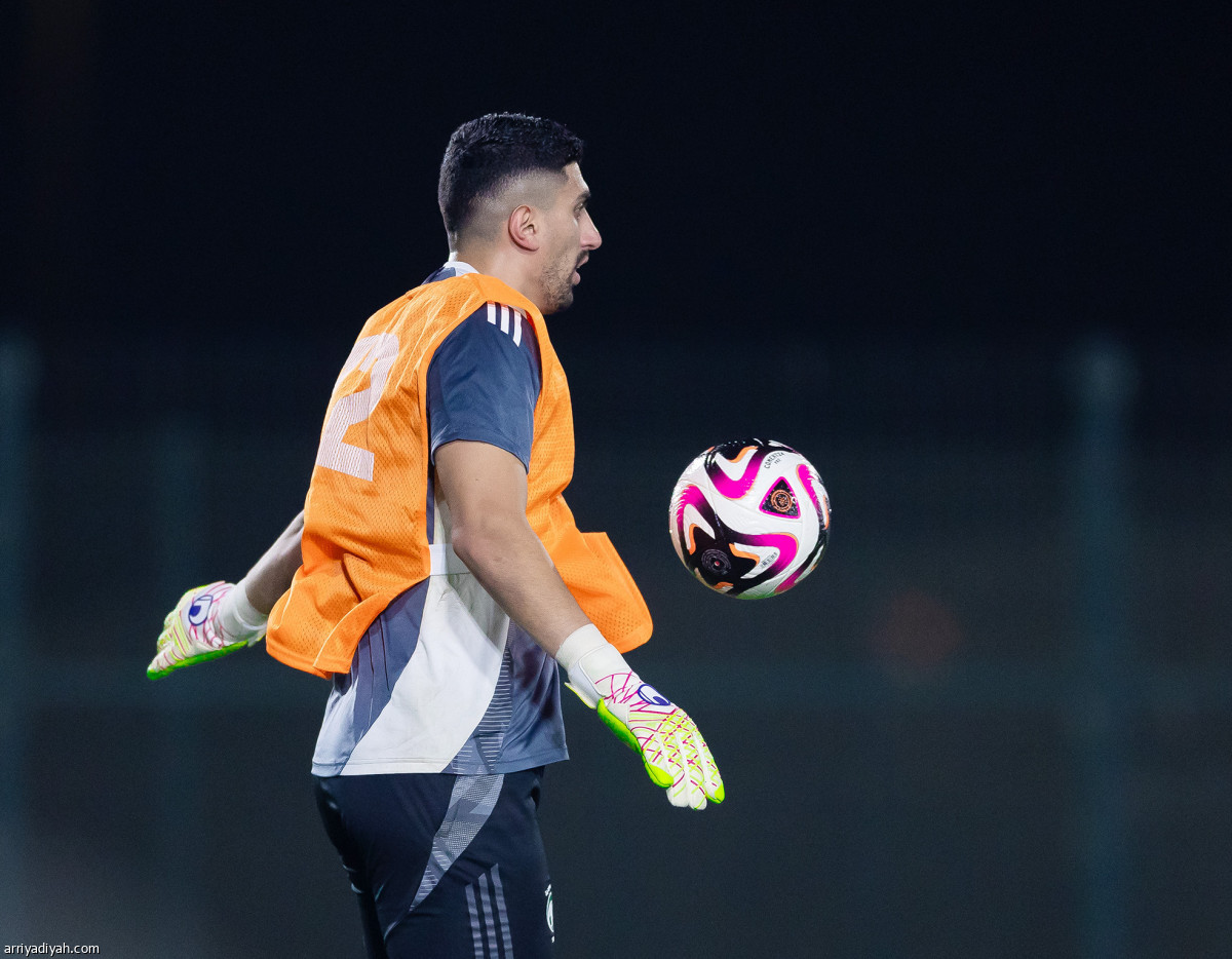 الأخضر ينطلق