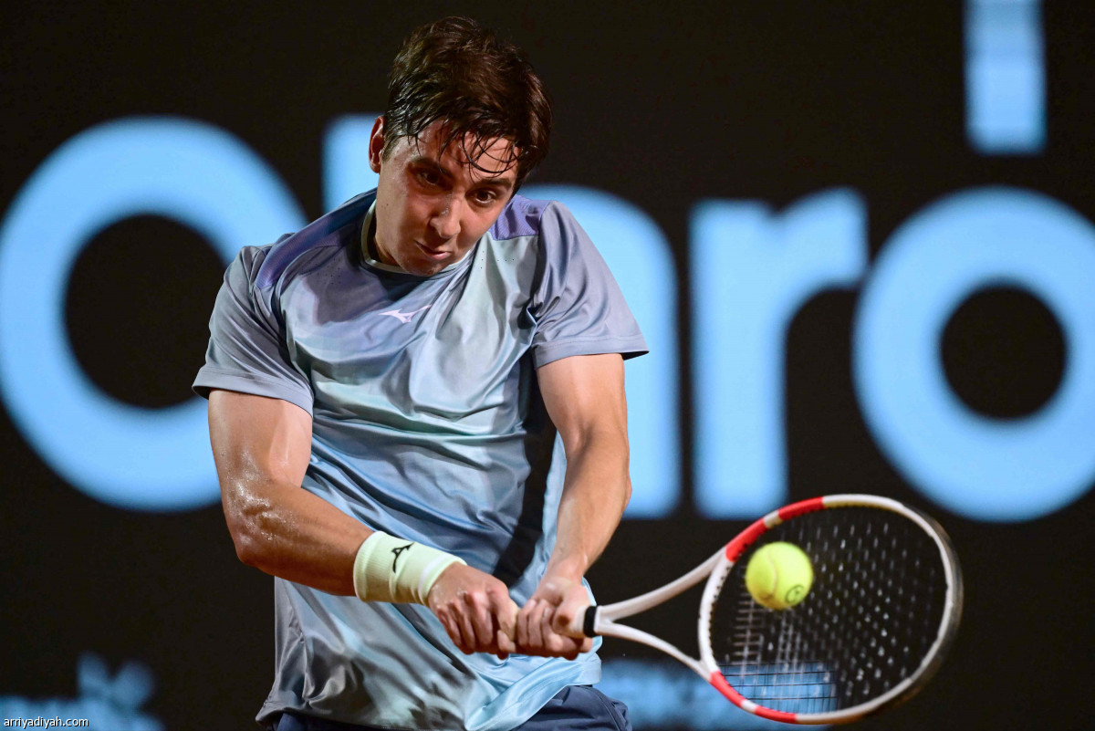 المصنف الأول ينتصر