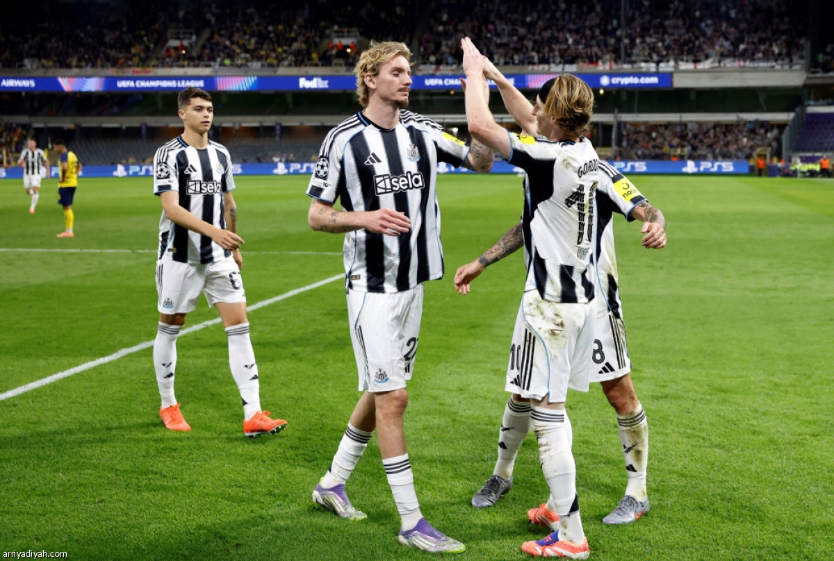 نيوكاسل يستعرض