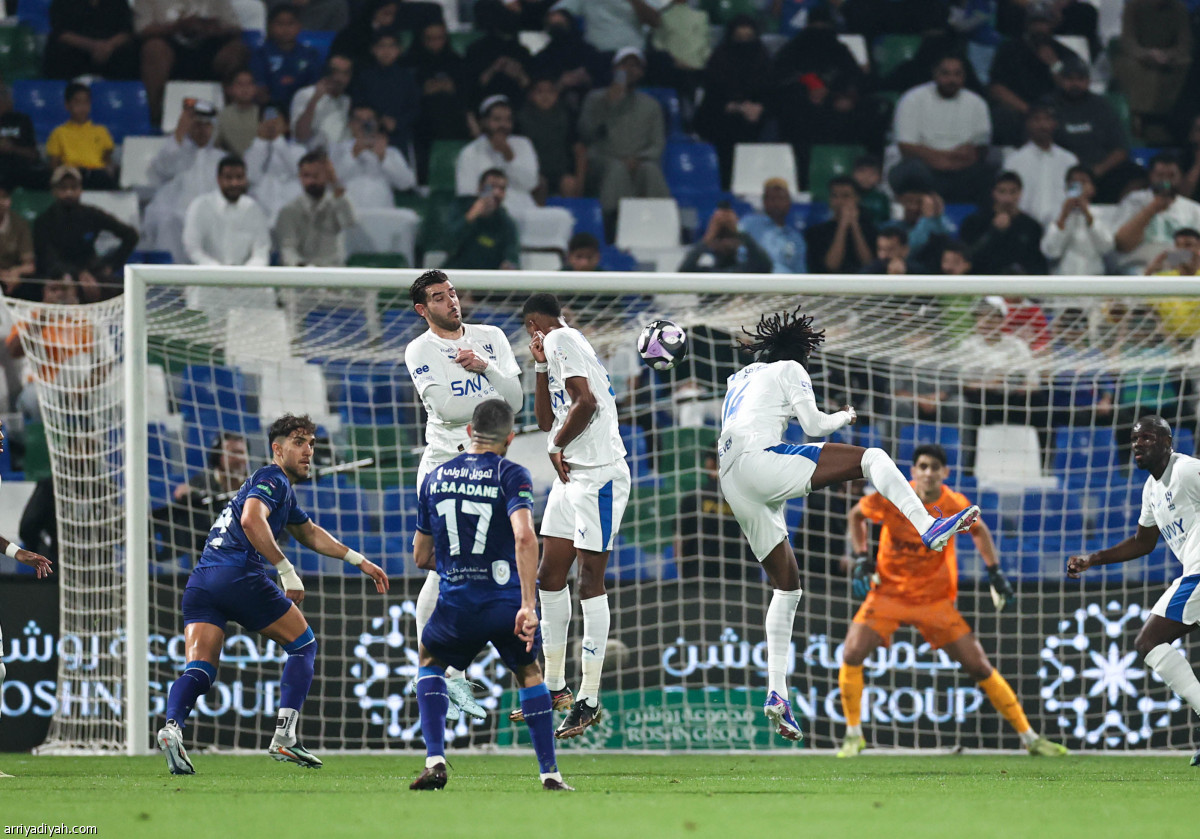 الأزرق ينتصر